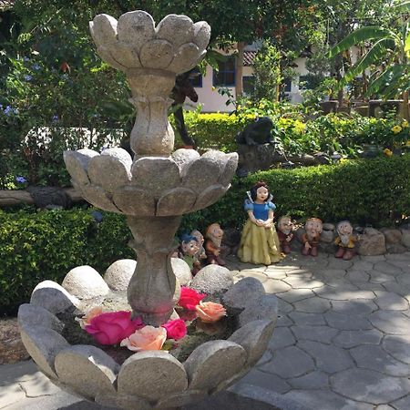 Hostal Jardin Escondido Vilcabamba Exterior foto